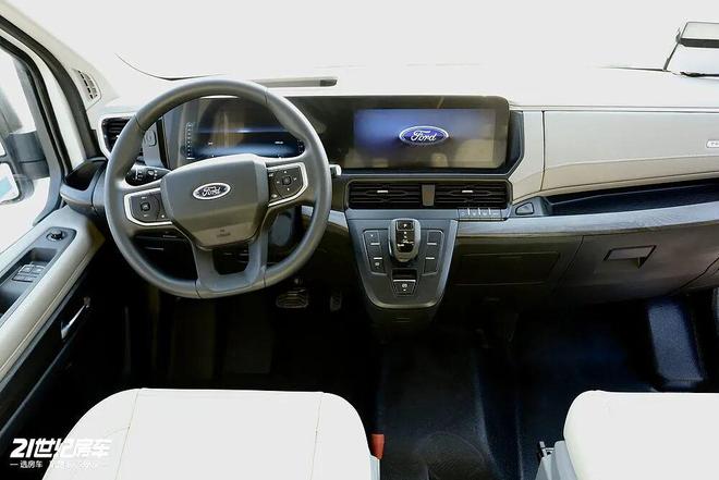 花板+居家质感拉满！飞翔舒野二号横床版开元棋牌北京首钢房车展｜蓝牌旅行动力天(图10)