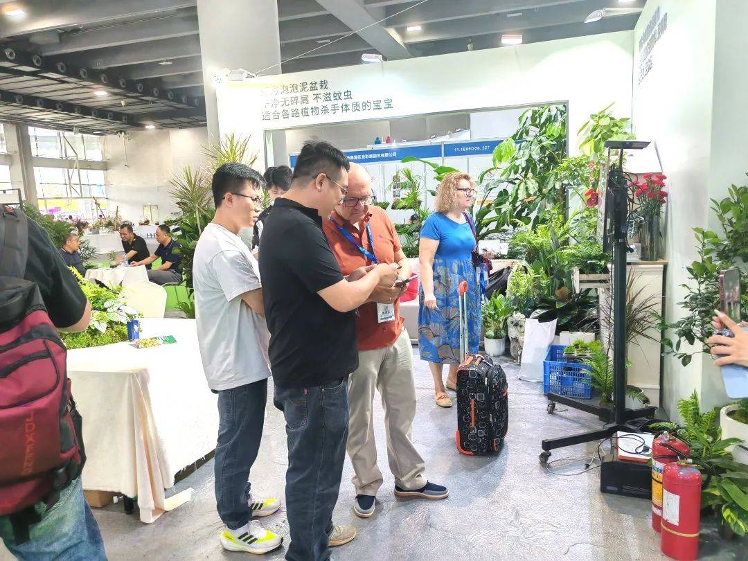 观-绿化-用品展-户外灯-摆件-雕塑-防